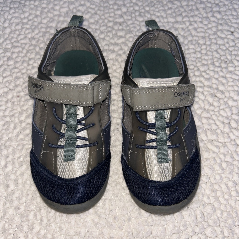 OshKosh Bgosh EverPlay Kids Navy Blue Grey Closed Toe Water Hybrid Sandals 10.5